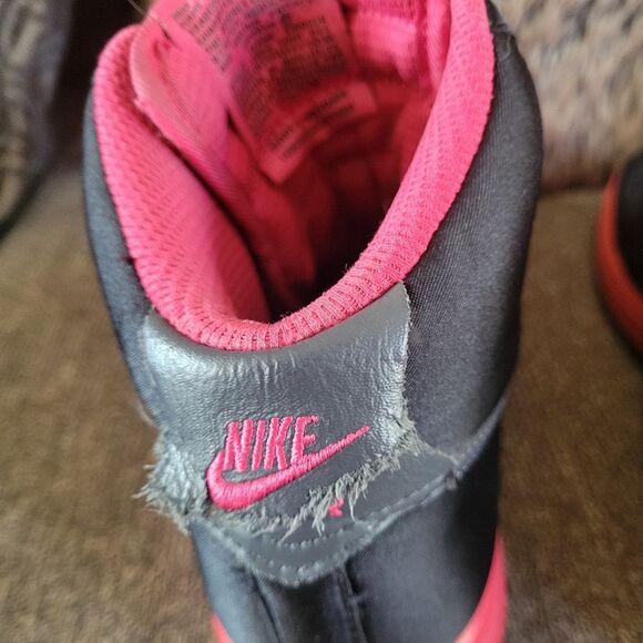 NIKE Air Force One sneakers 2008 US size 6.  334031-001 - Picture 5 of 11